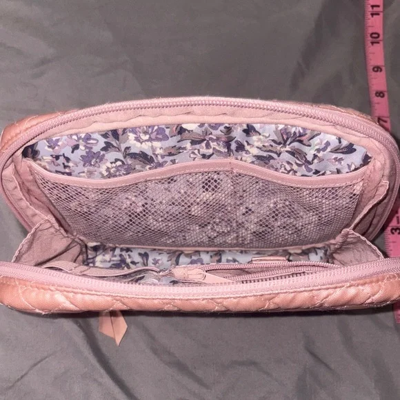 Vera Bradley Cotton Cord Organizer in the color Rose Quartz - Picture 5 of 9